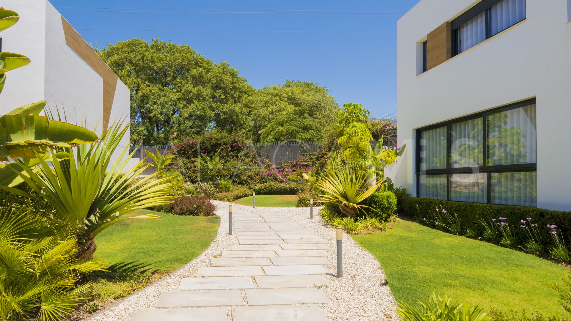 Town house for sale in Los Naranjos with 4 bedrooms