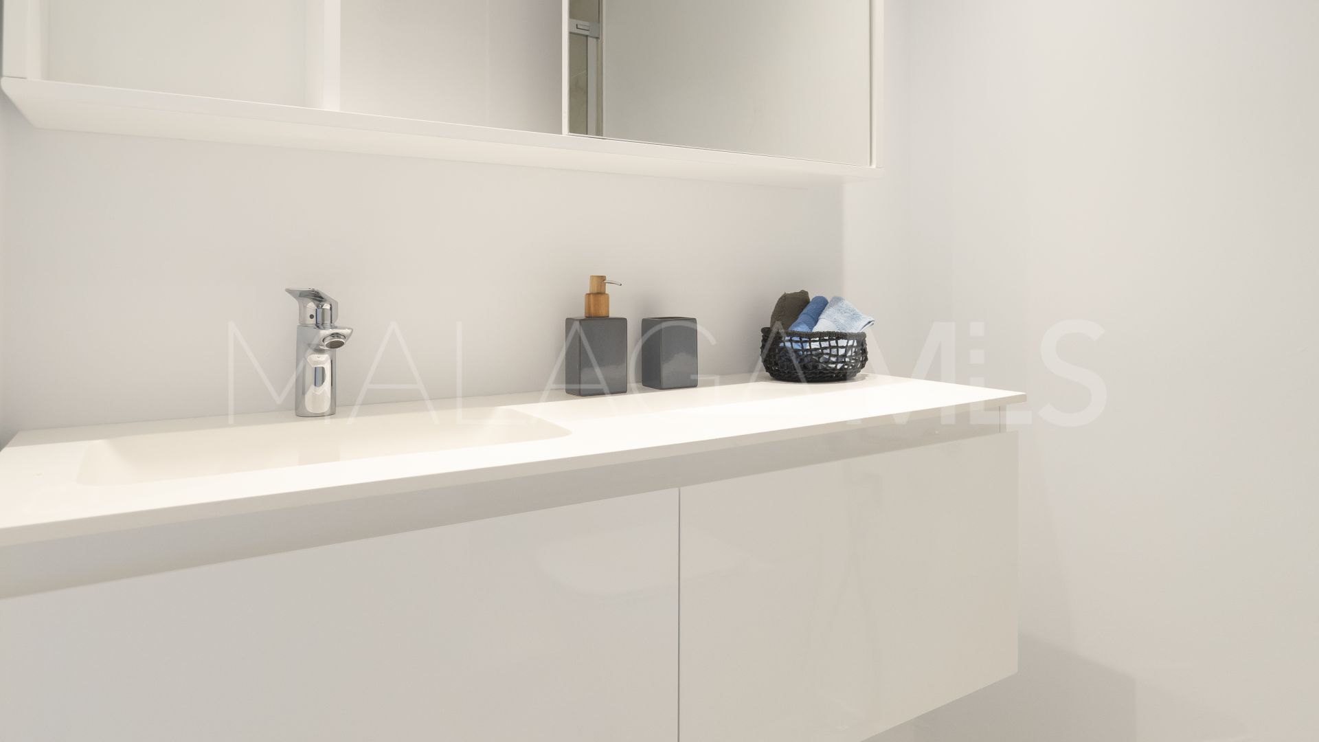 Town house for sale in Los Naranjos with 4 bedrooms