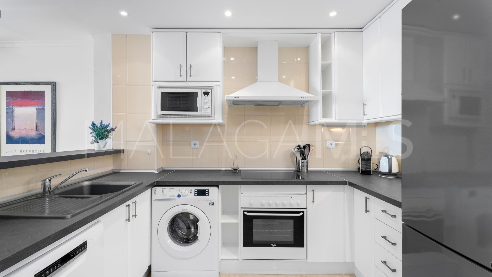 Apartment with 2 bedrooms for sale in Elviria Hills