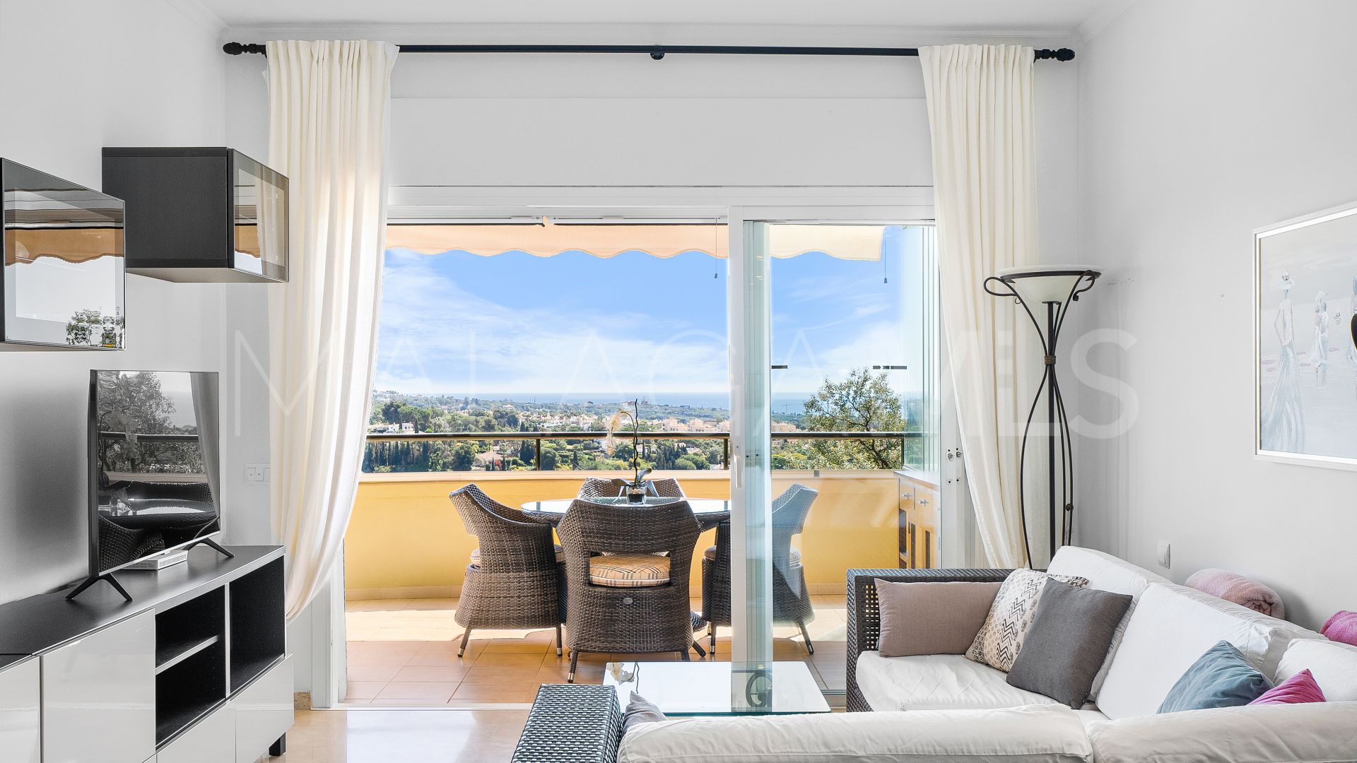 Apartment with 2 bedrooms for sale in Elviria Hills