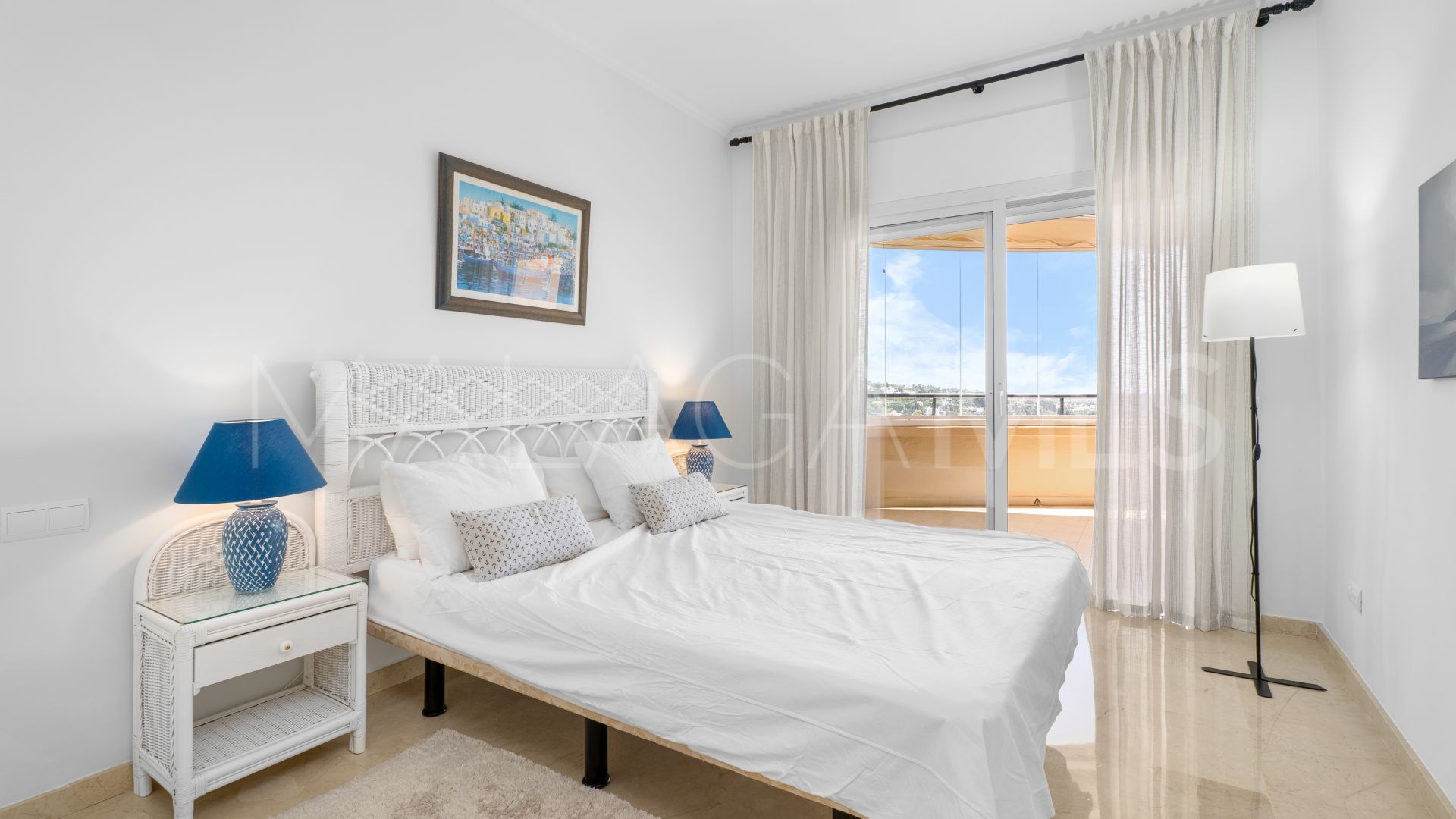 Apartment with 2 bedrooms for sale in Elviria Hills