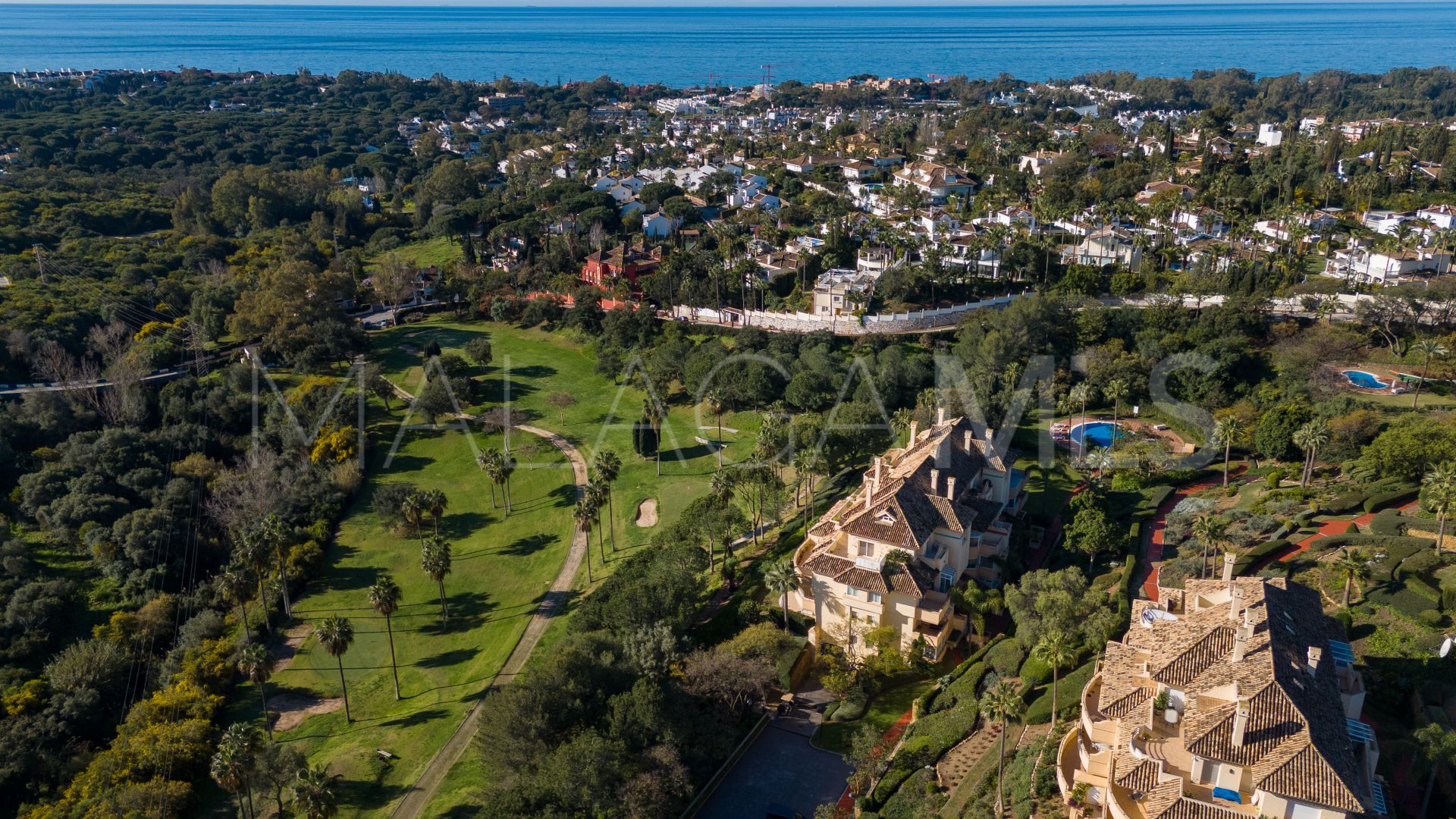 Ground floor apartment for sale in Elviria Hills with 3 bedrooms