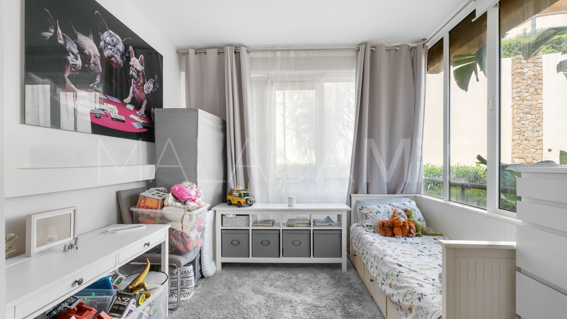 Ground floor apartment for sale in Elviria Hills with 3 bedrooms