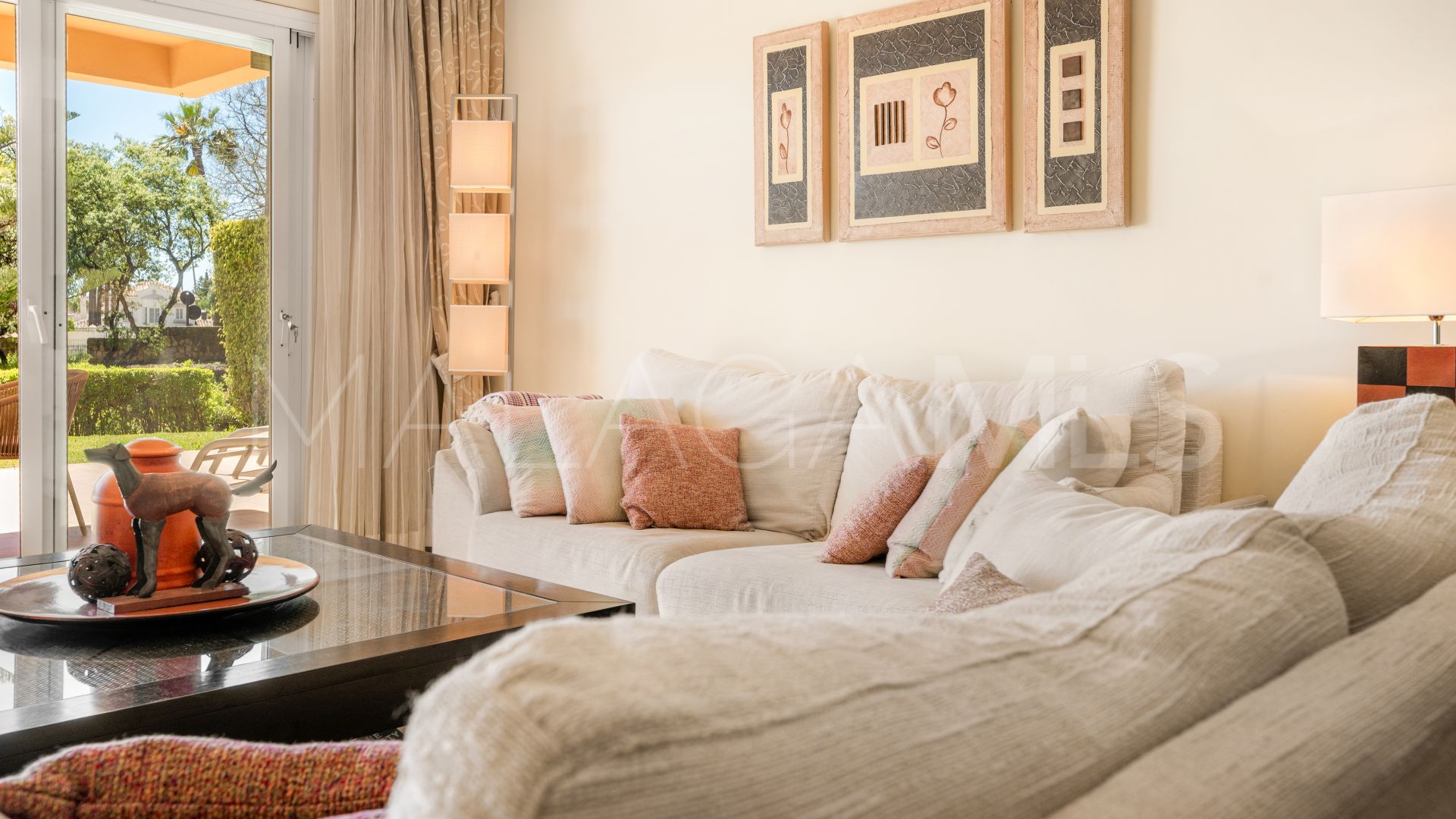 Markplanslägenhet for sale in Elviria Hills