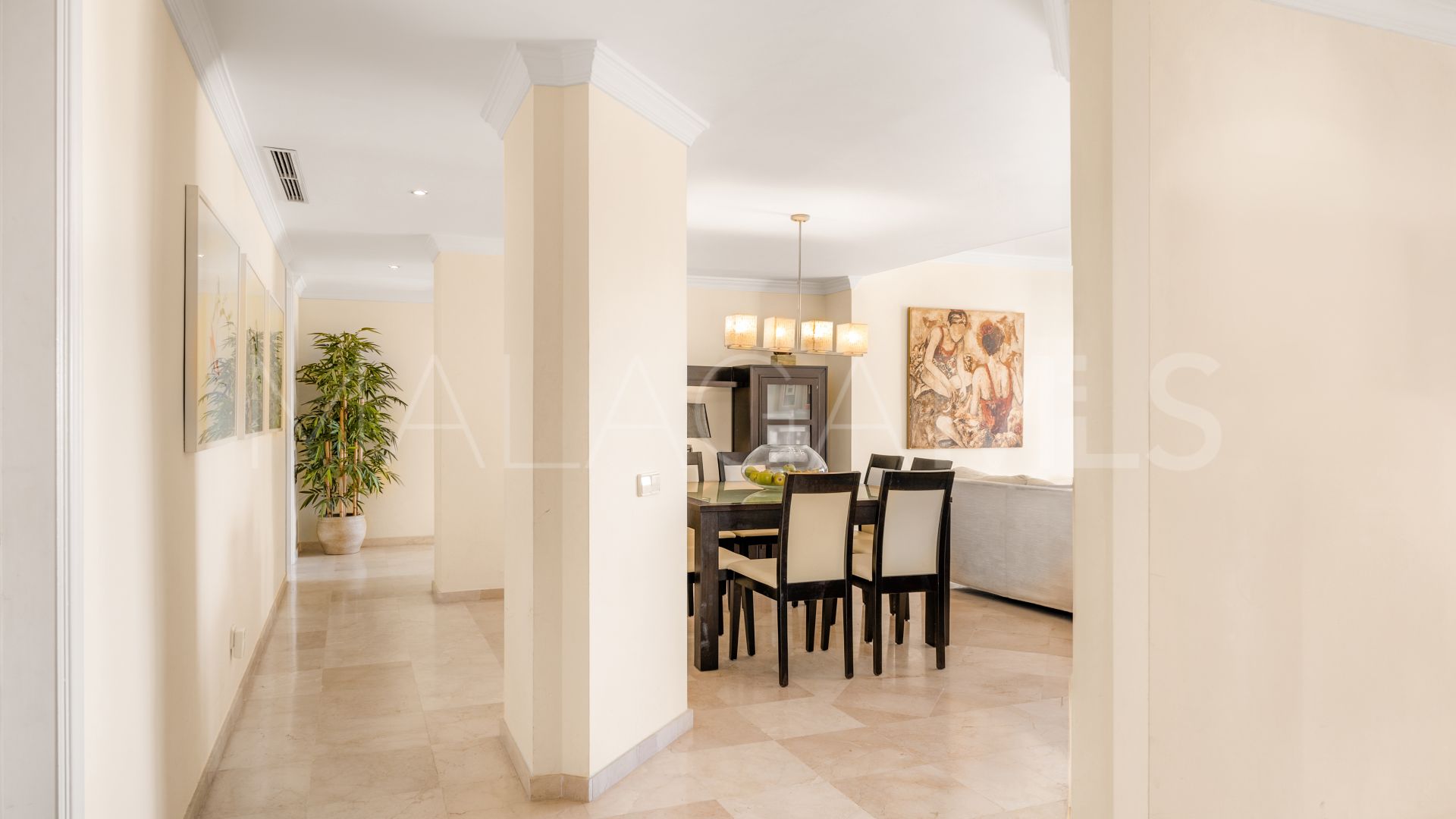 Markplanslägenhet for sale in Elviria Hills