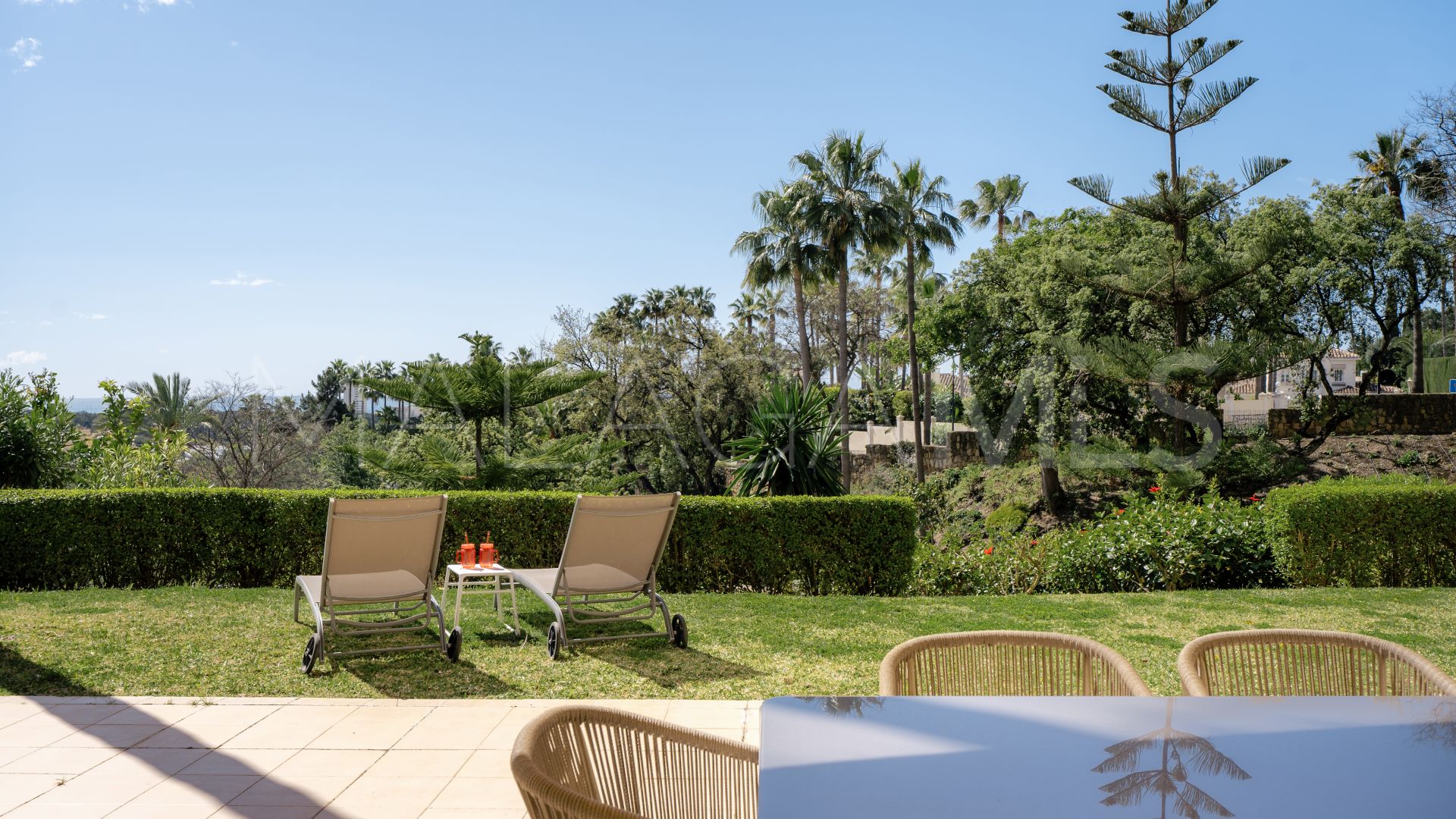 Markplanslägenhet for sale in Elviria Hills