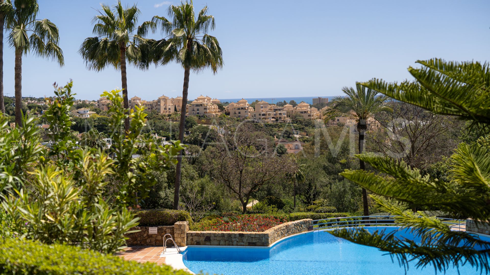 Markplanslägenhet for sale in Elviria Hills