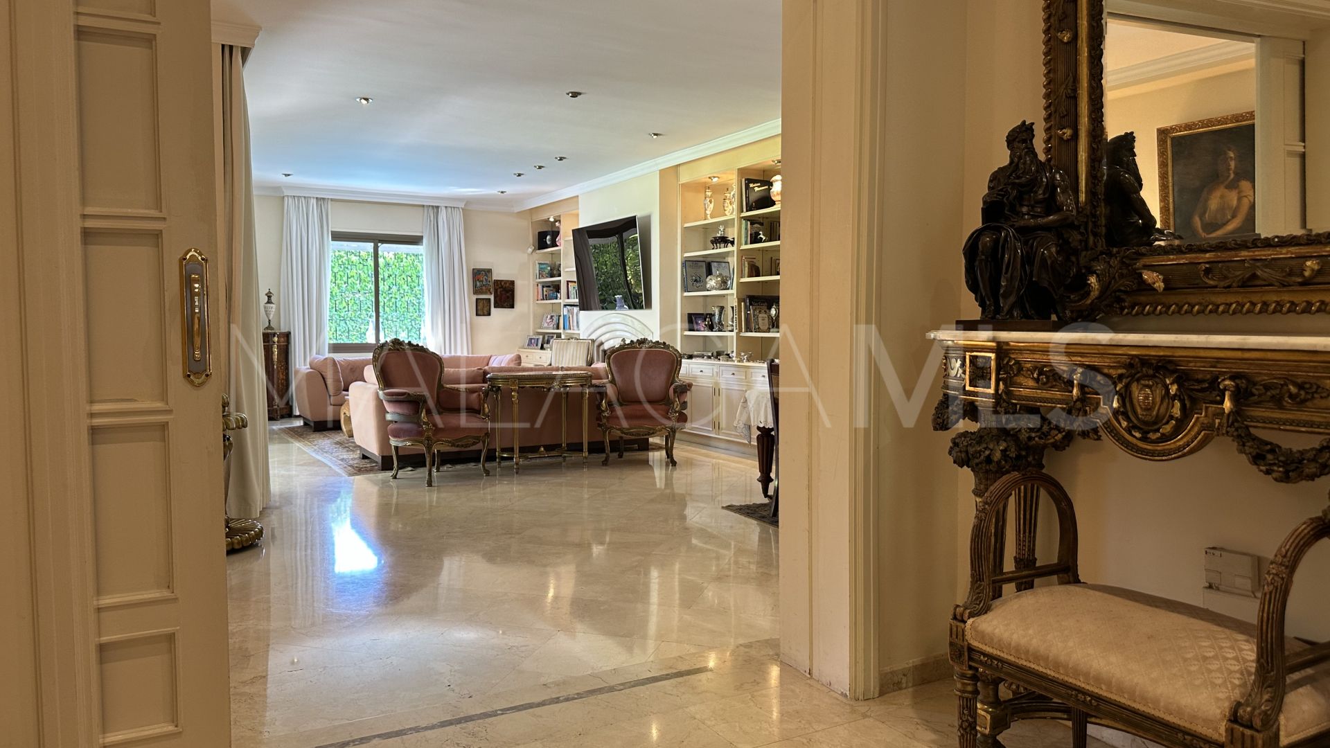Maison for sale in Los Monteros