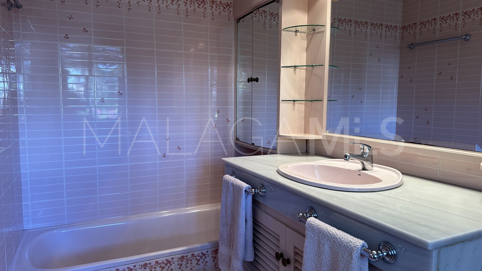 Maison for sale in Los Monteros