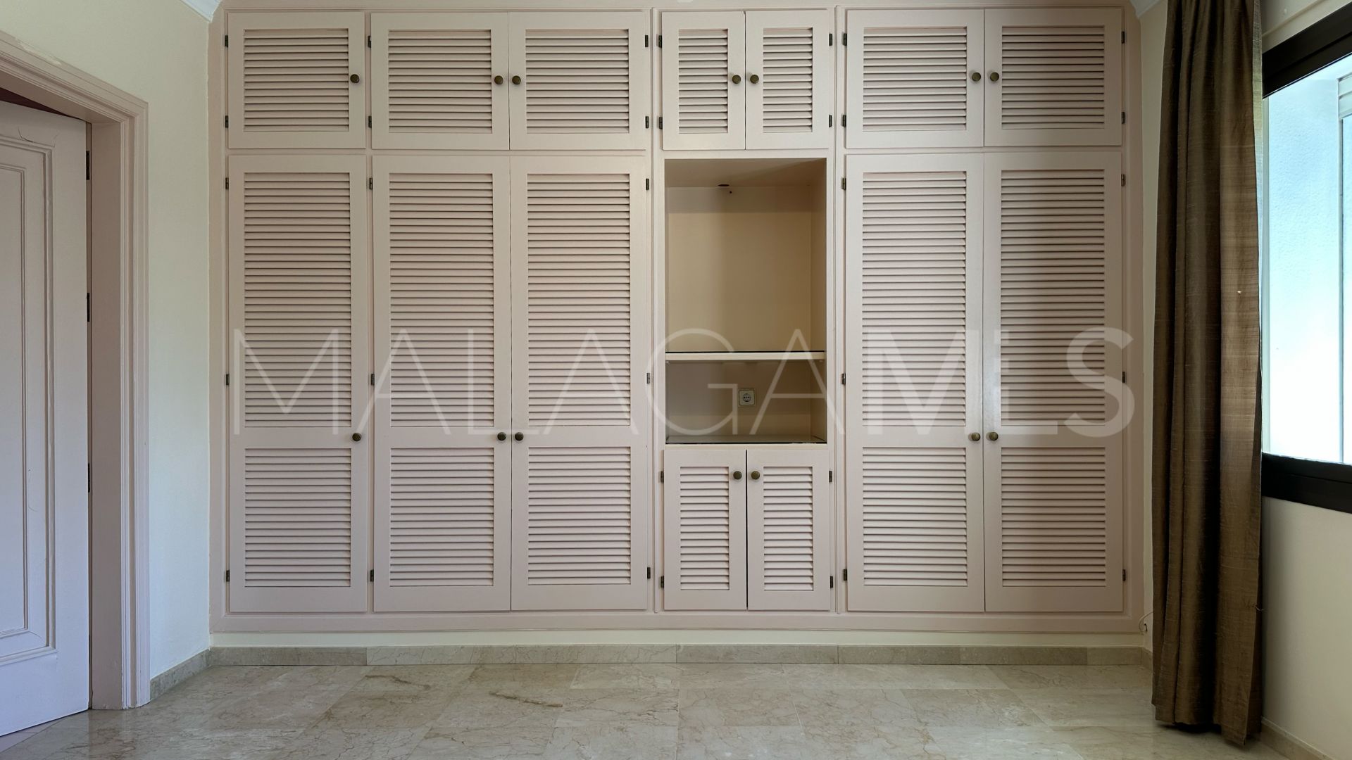 Maison for sale in Los Monteros