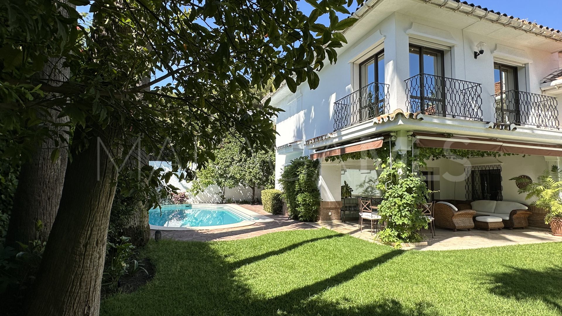 Maison for sale in Los Monteros