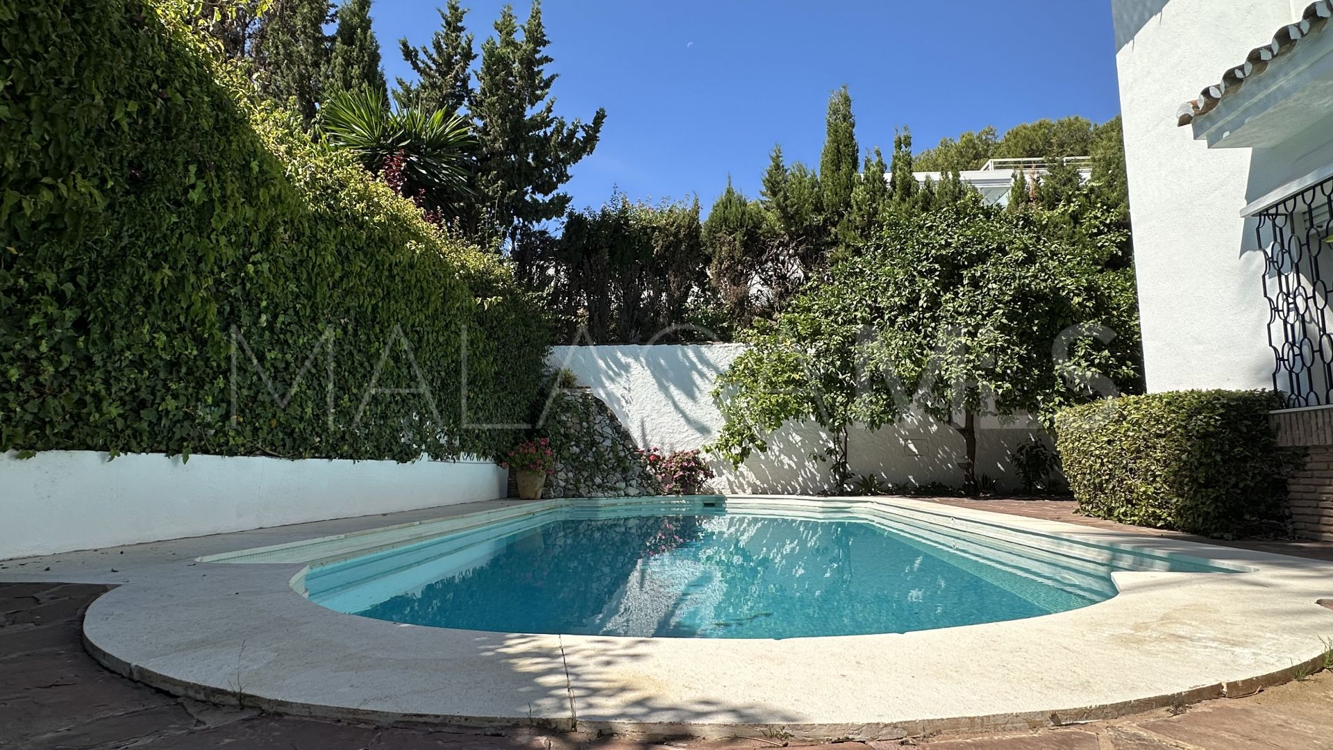 Maison for sale in Los Monteros