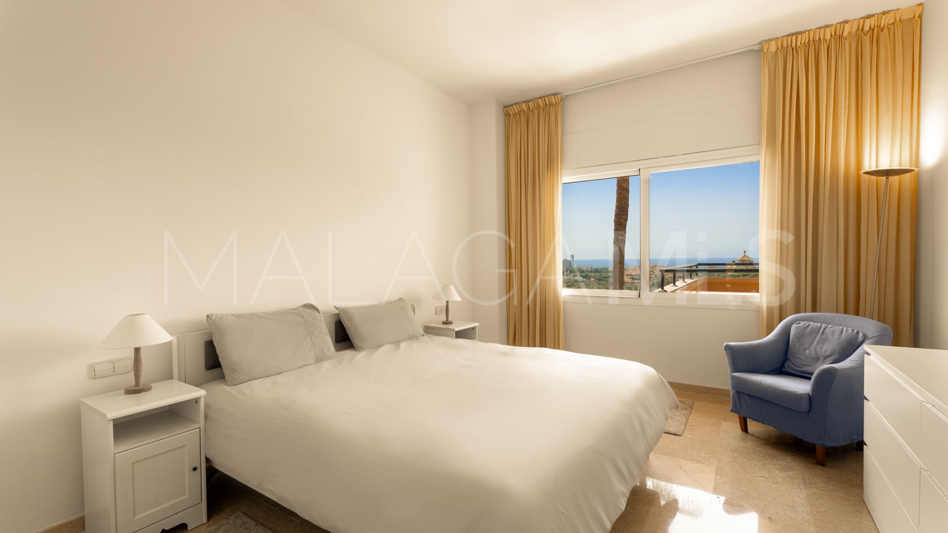 Apartamento a la venta in Elviria Hills