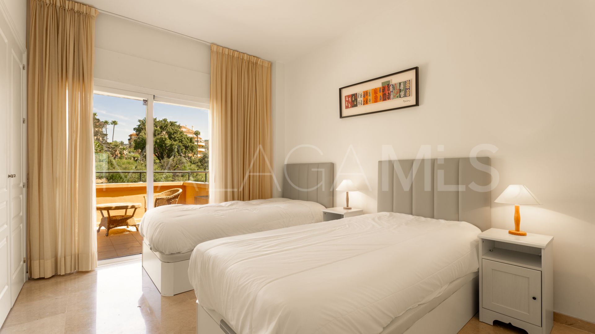 Apartamento a la venta in Elviria Hills
