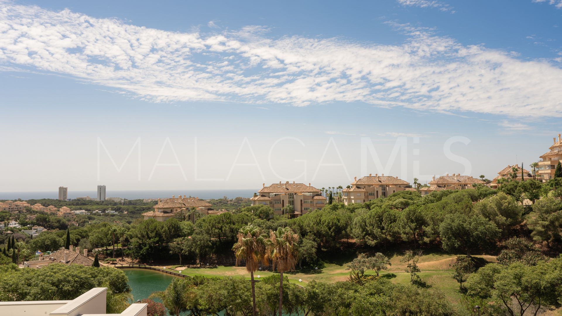 Apartamento a la venta in Elviria Hills