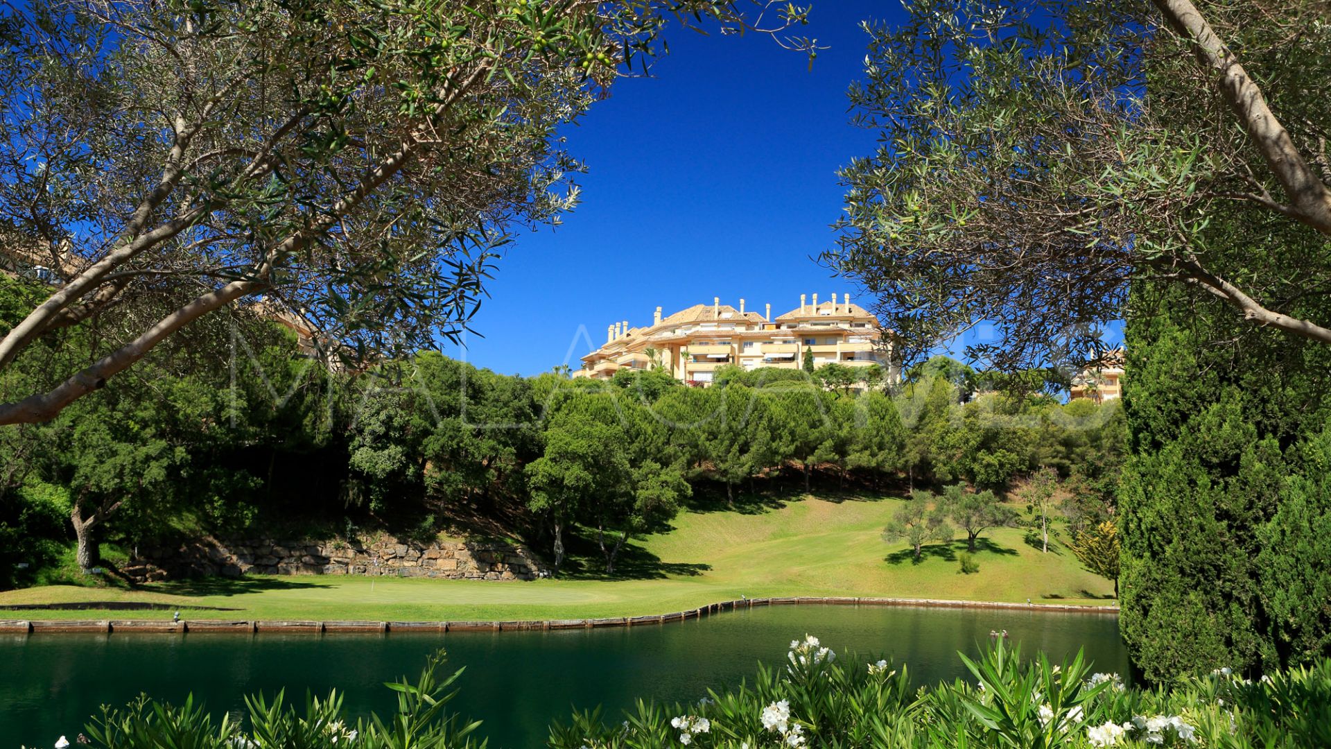 Apartamento a la venta in Elviria Hills