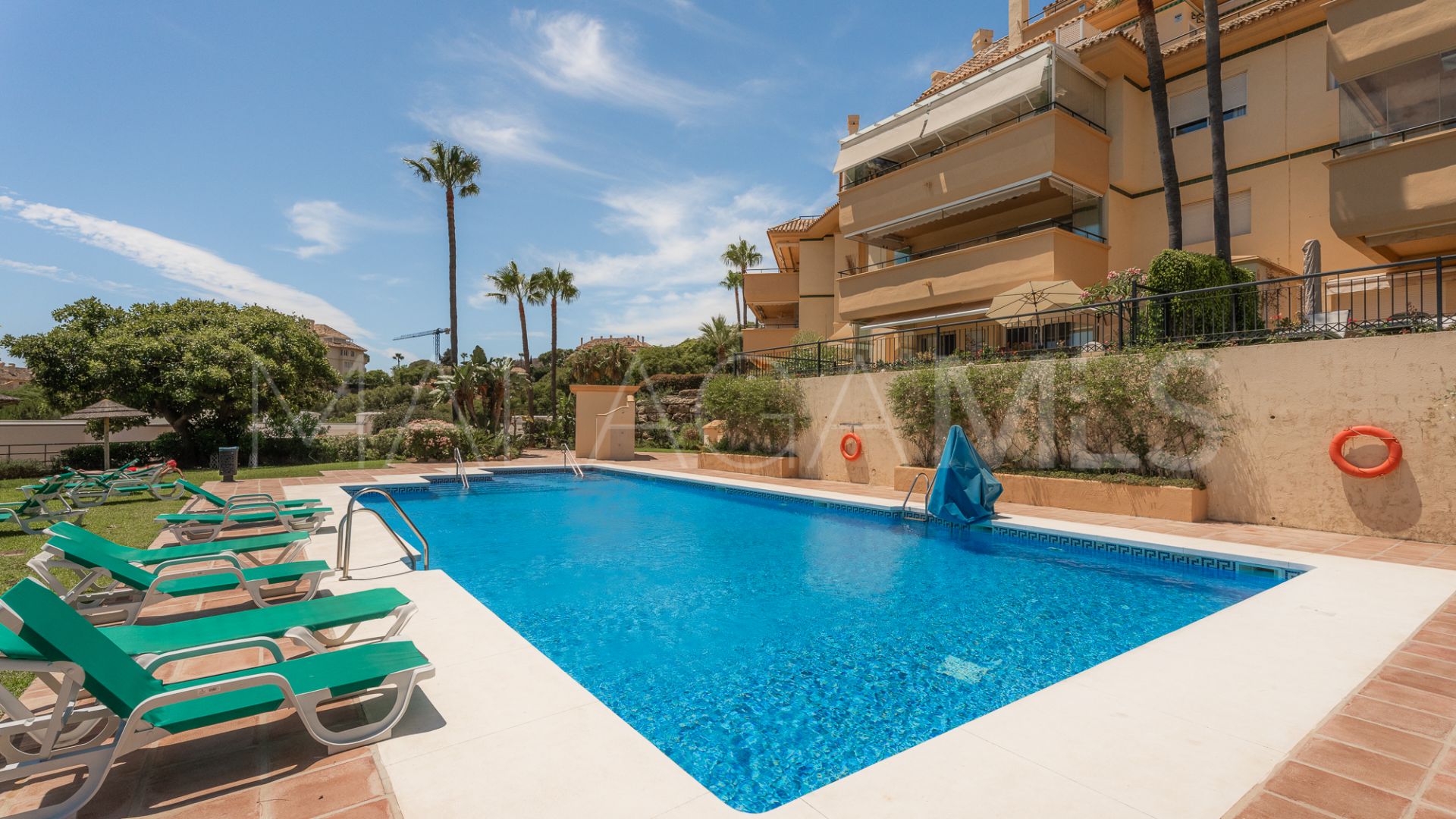 Apartamento a la venta in Elviria Hills