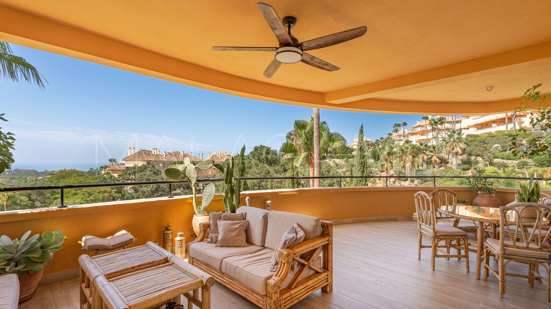 3 bedrooms Elviria Hills apartment for sale