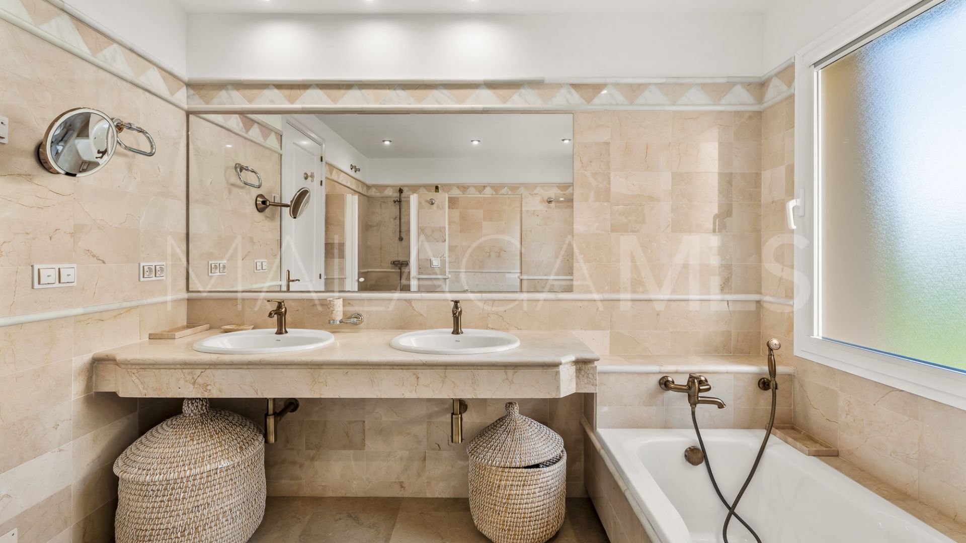 3 bedrooms Elviria Hills apartment for sale
