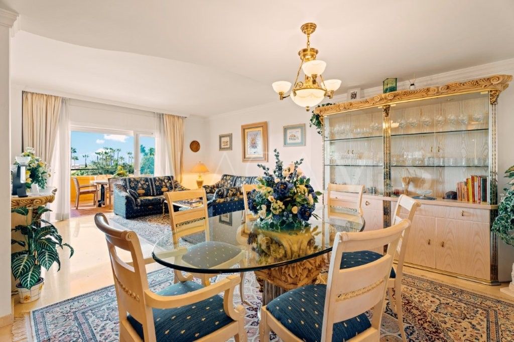 Lägenhet for sale in Elviria Hills