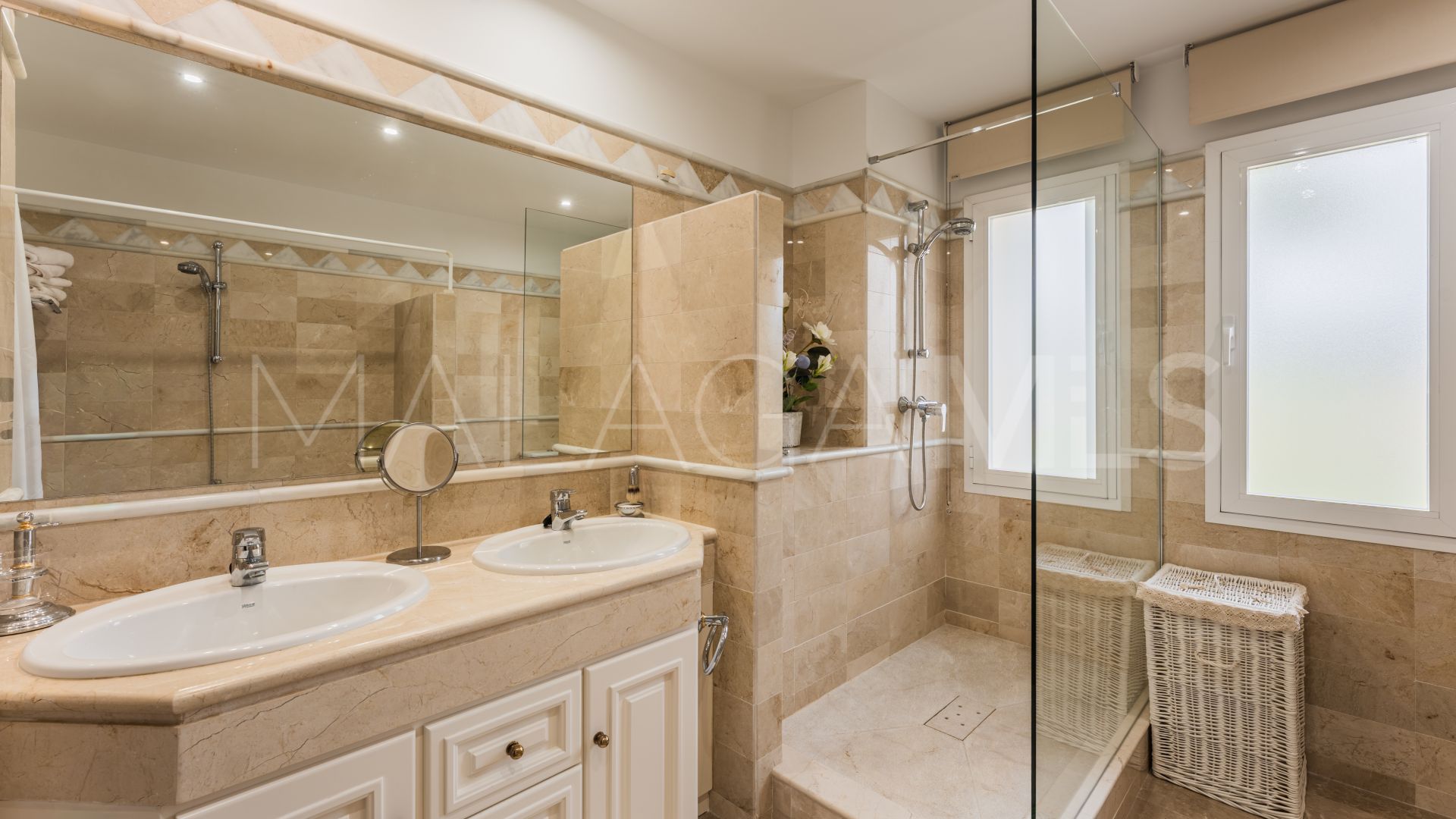 Apartment for sale in Elviria Hills