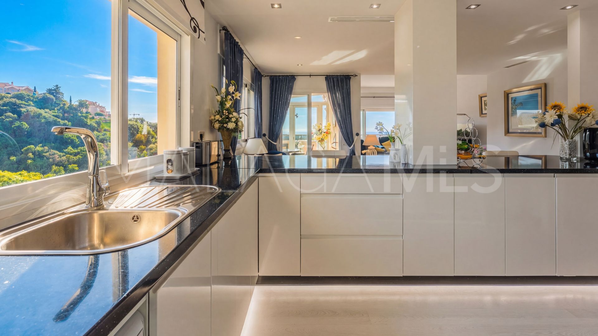 Apartment for sale in Elviria Hills