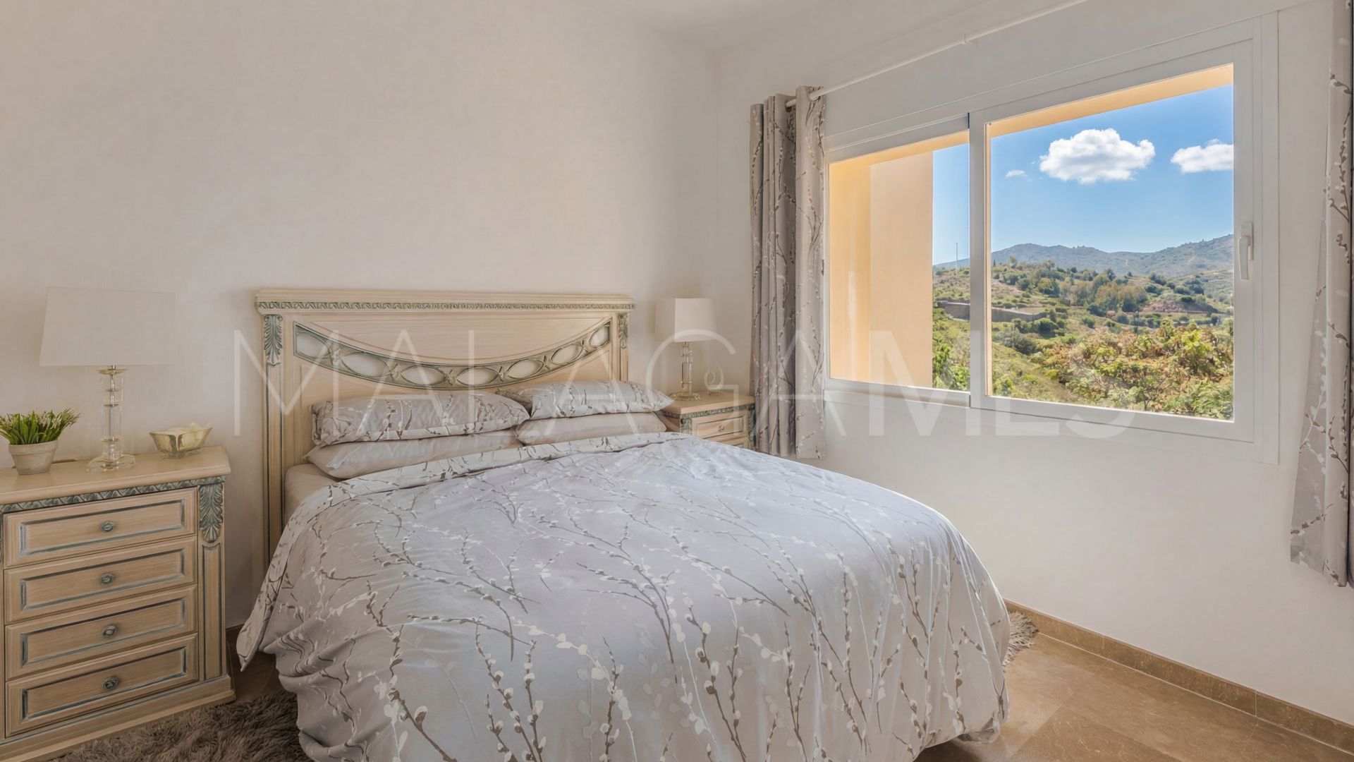 Apartment for sale in Elviria Hills