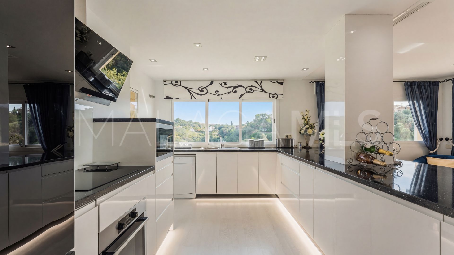 Apartment for sale in Elviria Hills