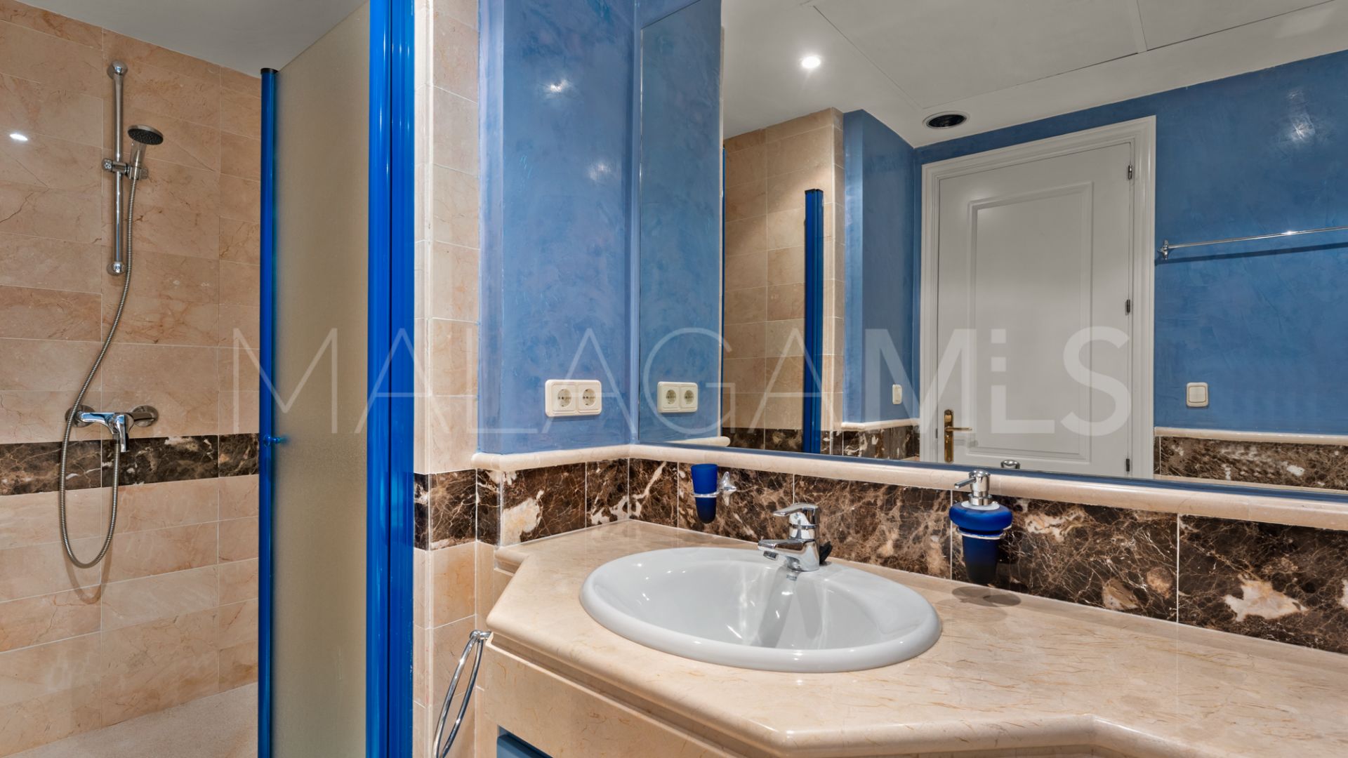 Apartamento for sale in Elviria Hills