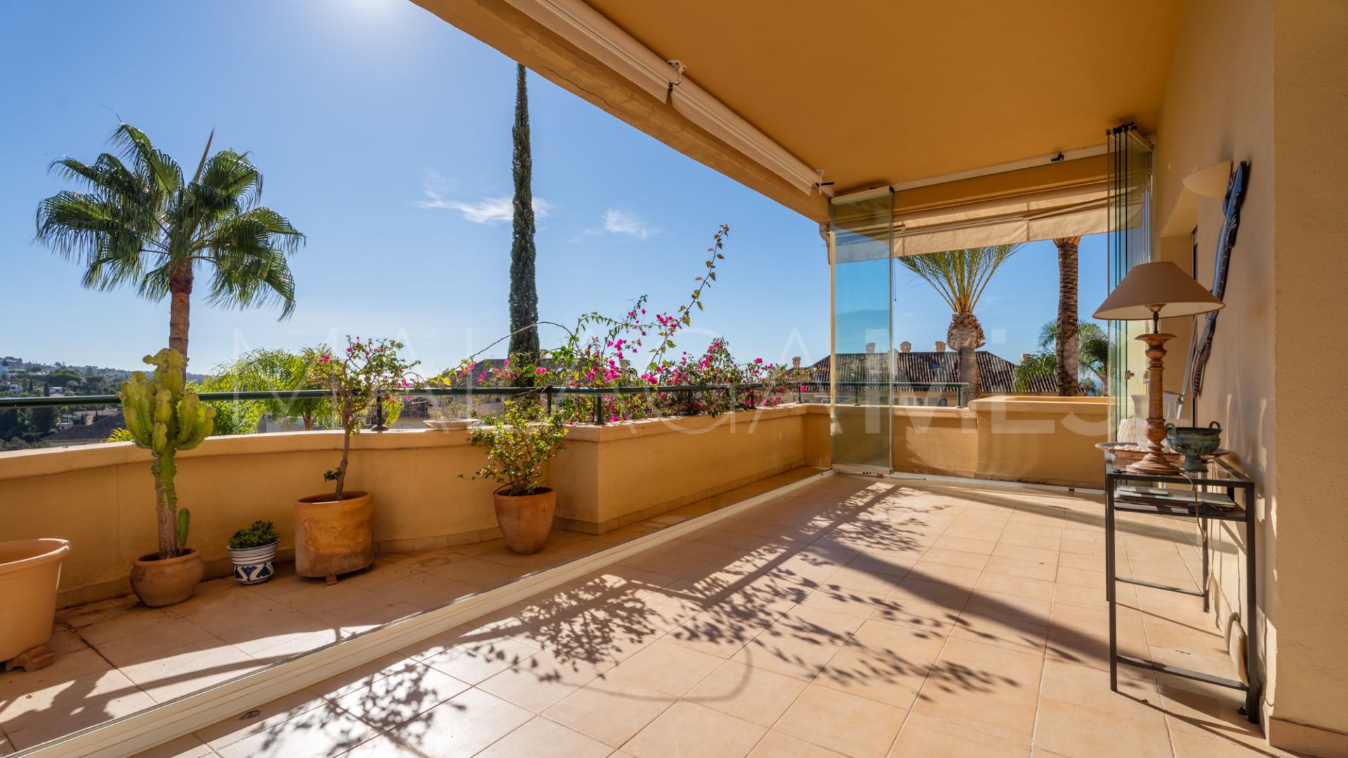 Appartement rez de chaussée for sale in Elviria Hills