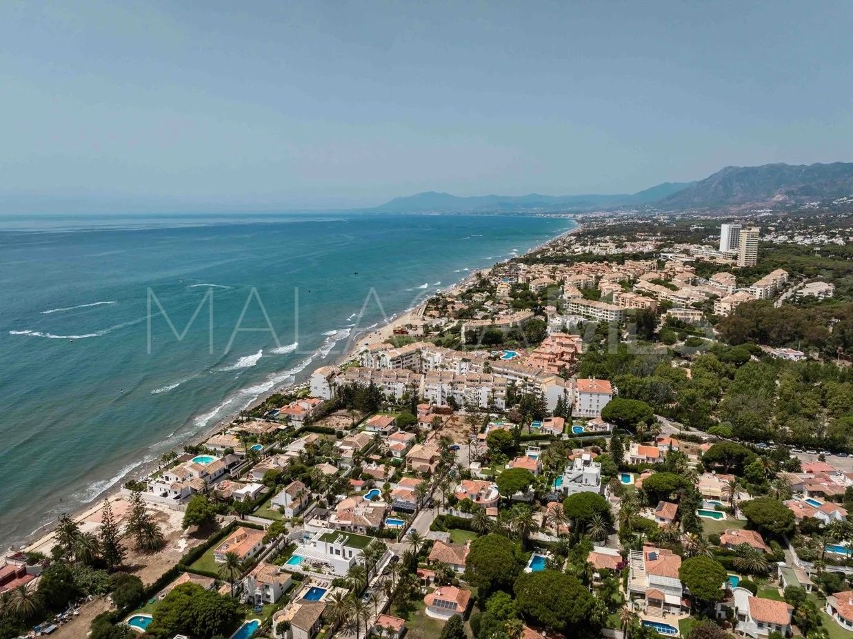 Markplanslägenhet for sale in Elviria