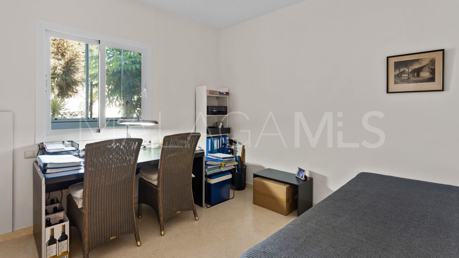 Markplanslägenhet for sale in Elviria