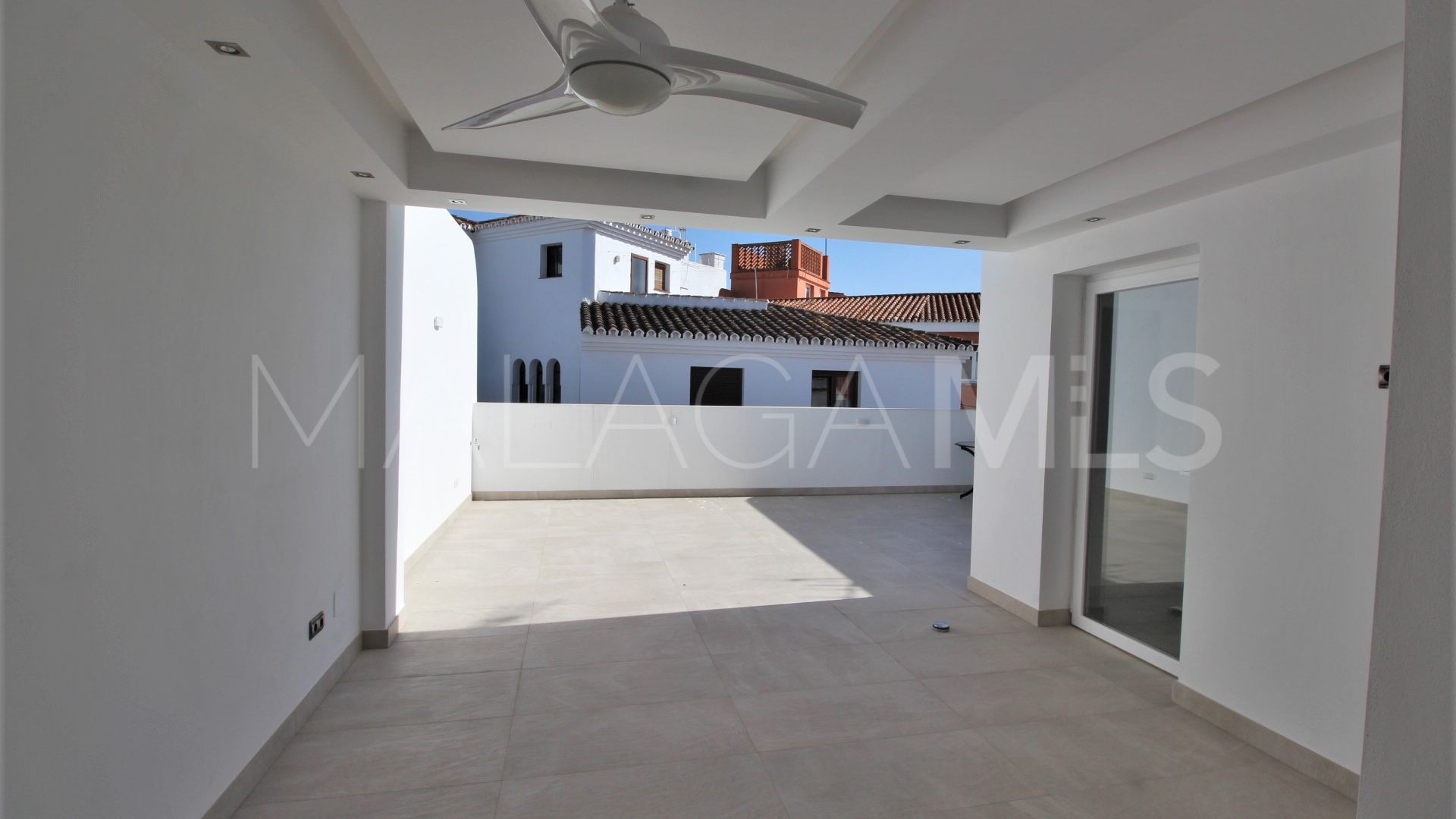 For sale town house in Estepona Old Town