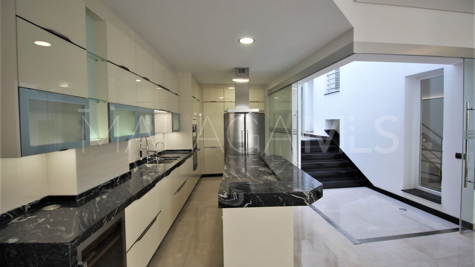 For sale town house in Estepona Old Town