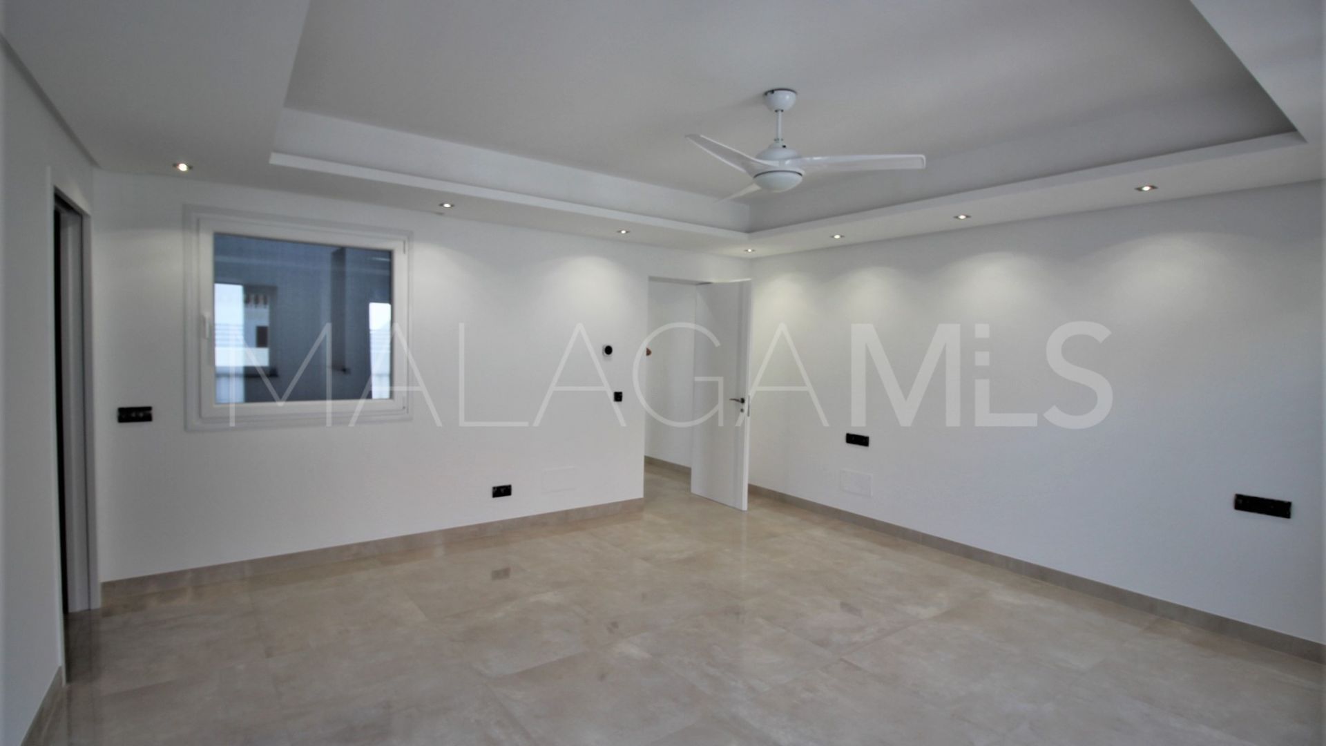 For sale town house in Estepona Old Town