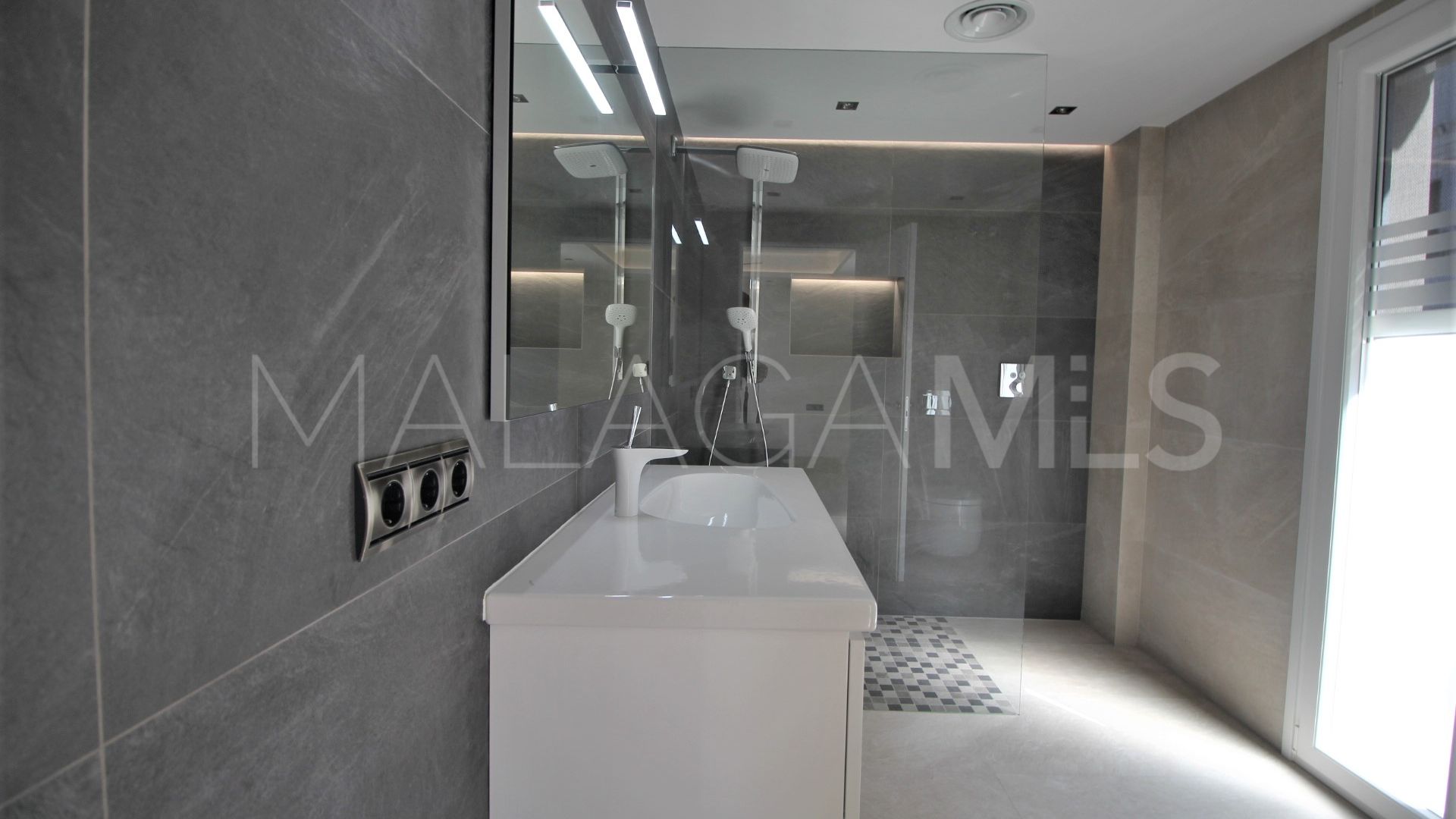 For sale town house in Estepona Old Town