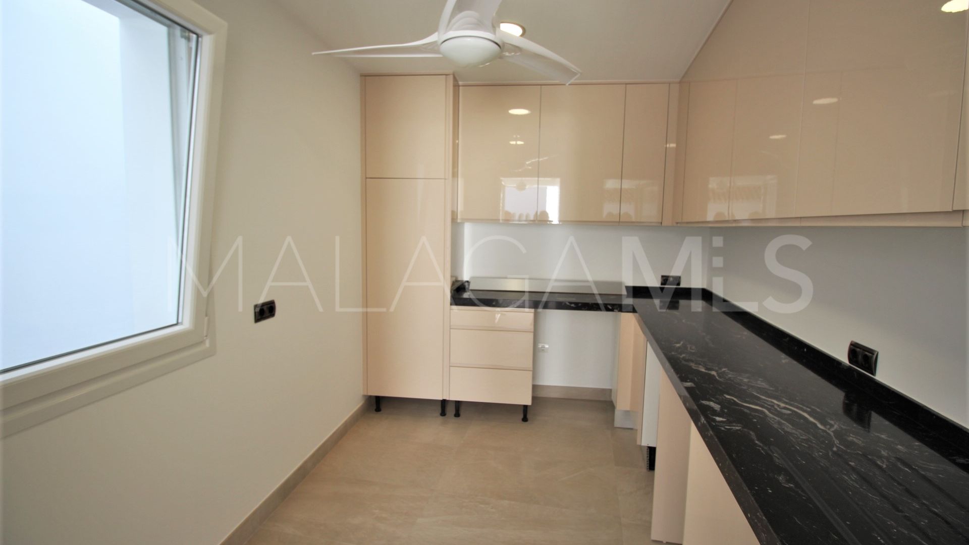 For sale town house in Estepona Old Town