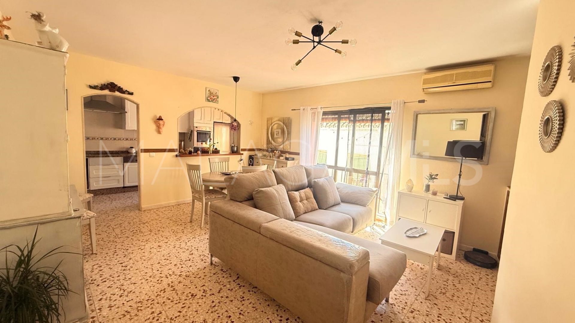 Adosado de 5 bedrooms for sale in Estepona Casco Antiguo