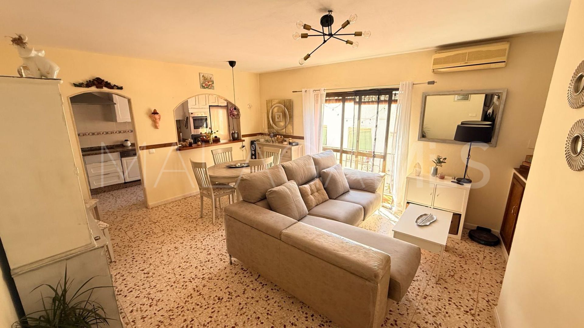 Adosado de 5 bedrooms for sale in Estepona Casco Antiguo