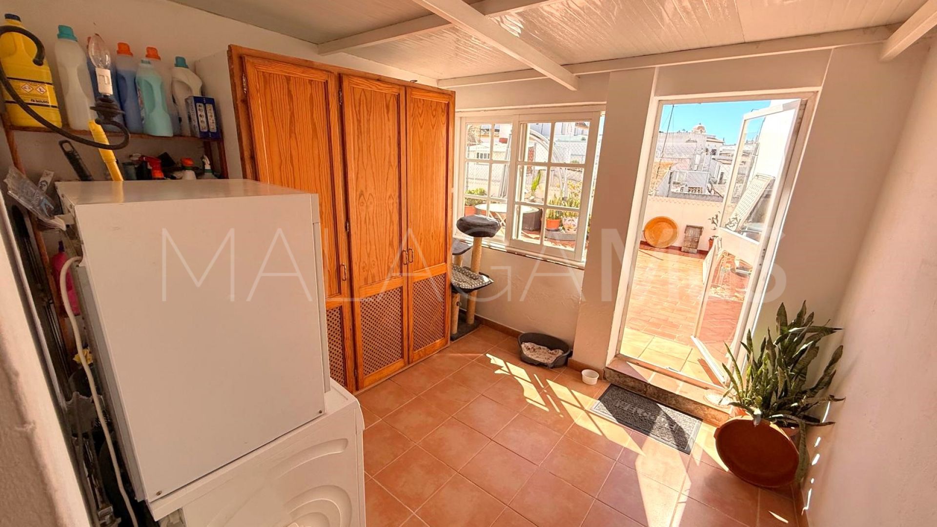 Adosado de 5 bedrooms for sale in Estepona Casco Antiguo