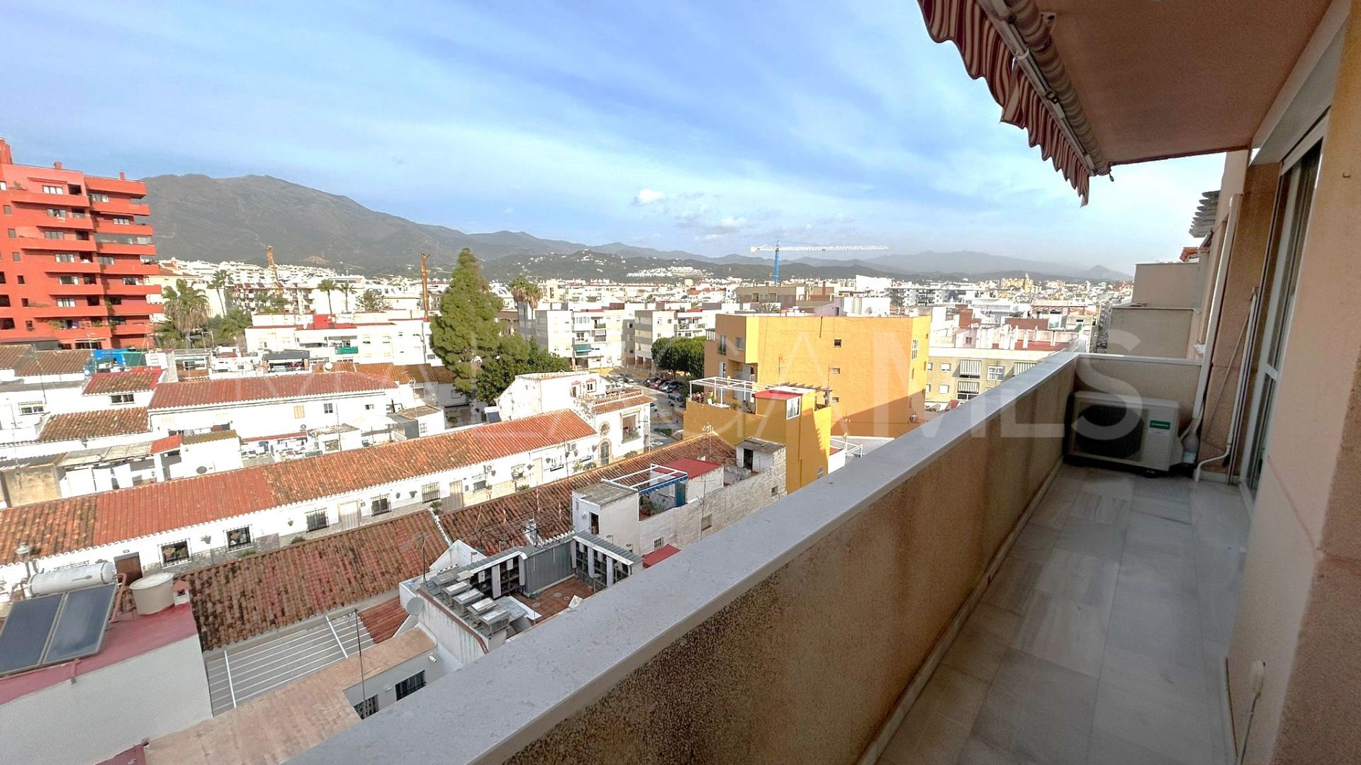 Estepona Town 3 bedrooms apartment for sale