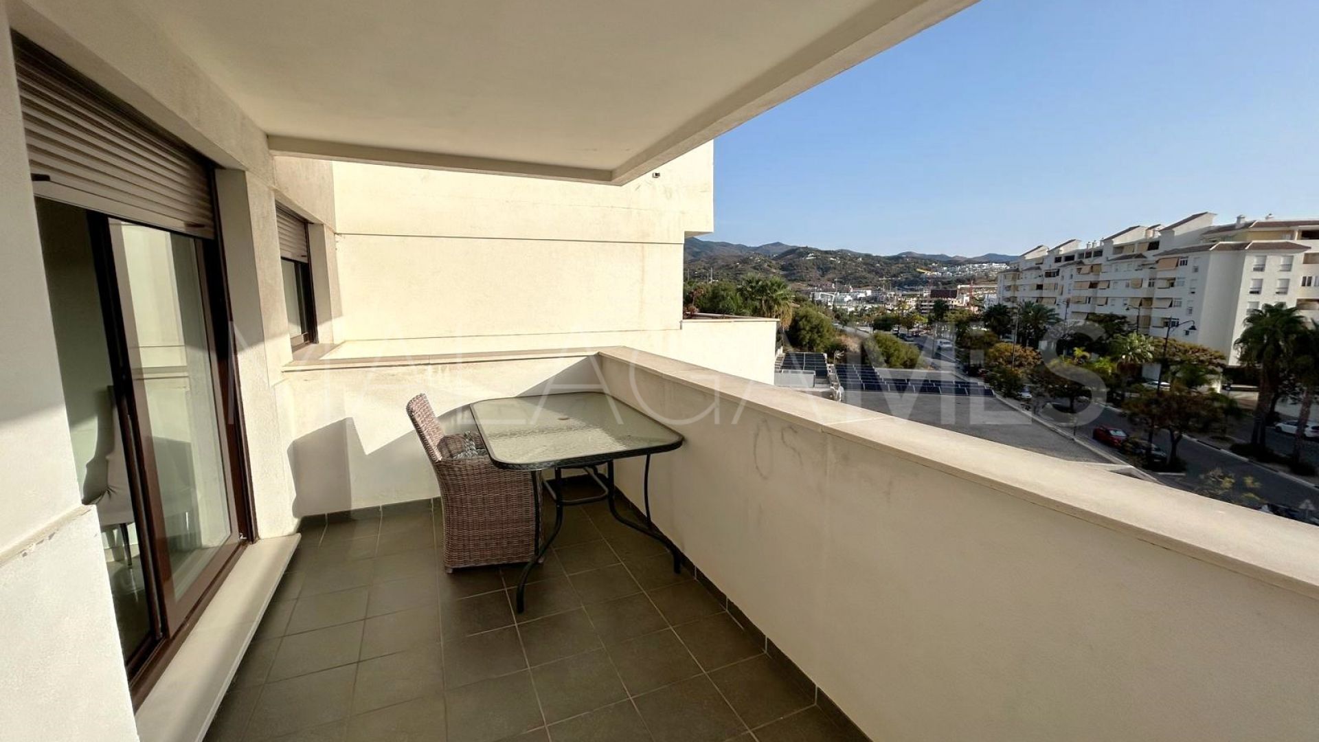 Estepona Puerto, apartamento with 3 bedrooms a la venta