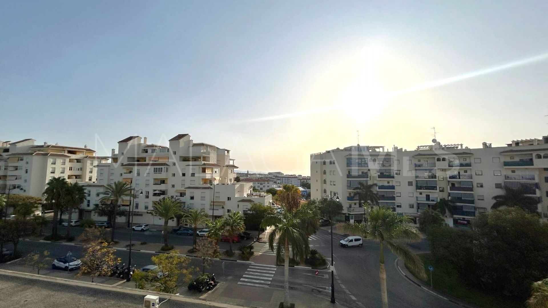 Estepona Puerto, apartamento with 3 bedrooms a la venta