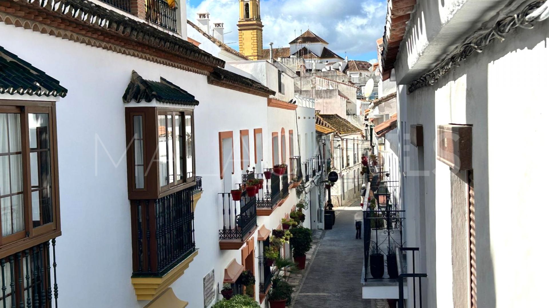 Hus i byn for sale in Estepona Centre