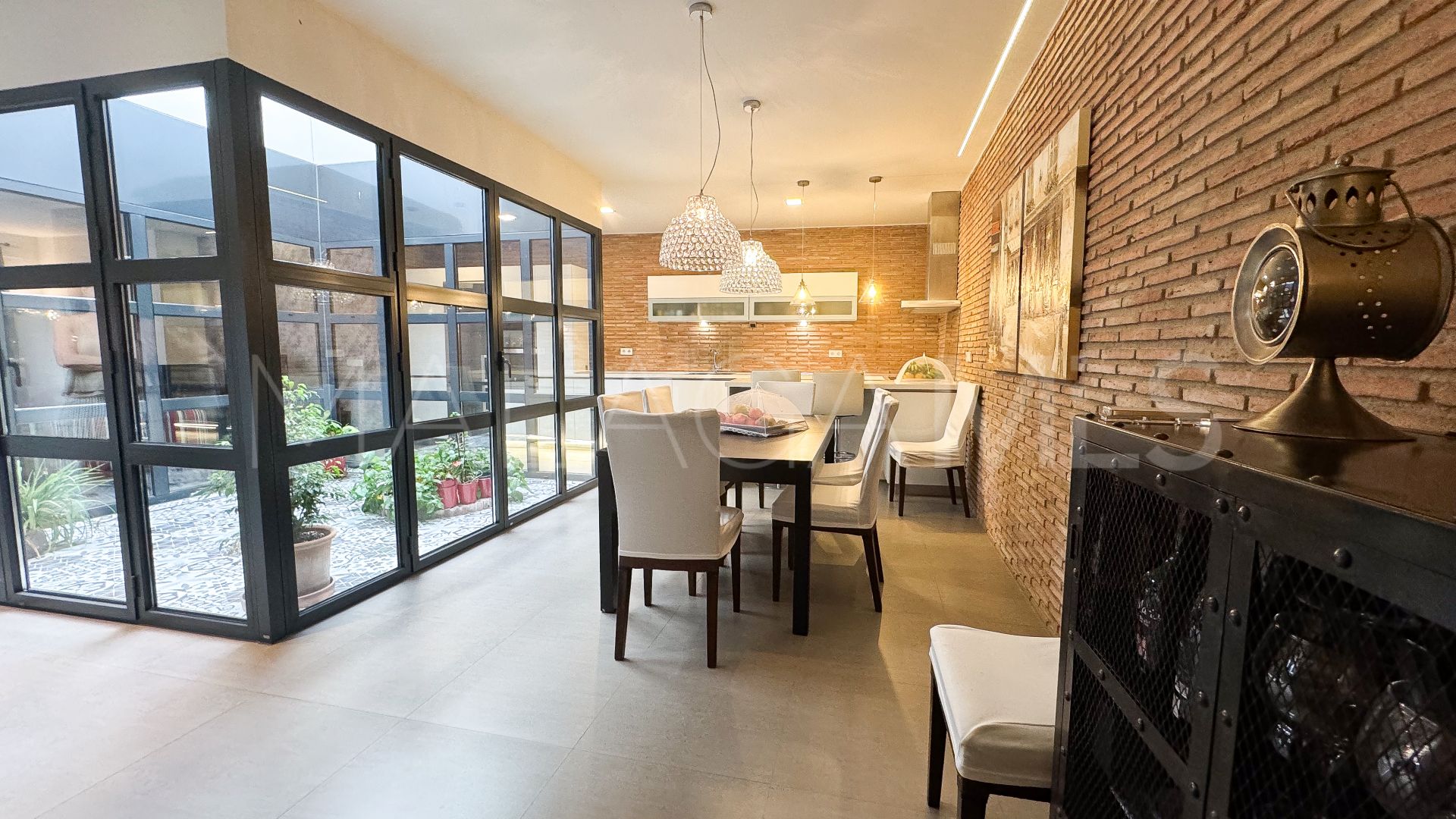 Reihenhaus for sale in Estepona Stadt