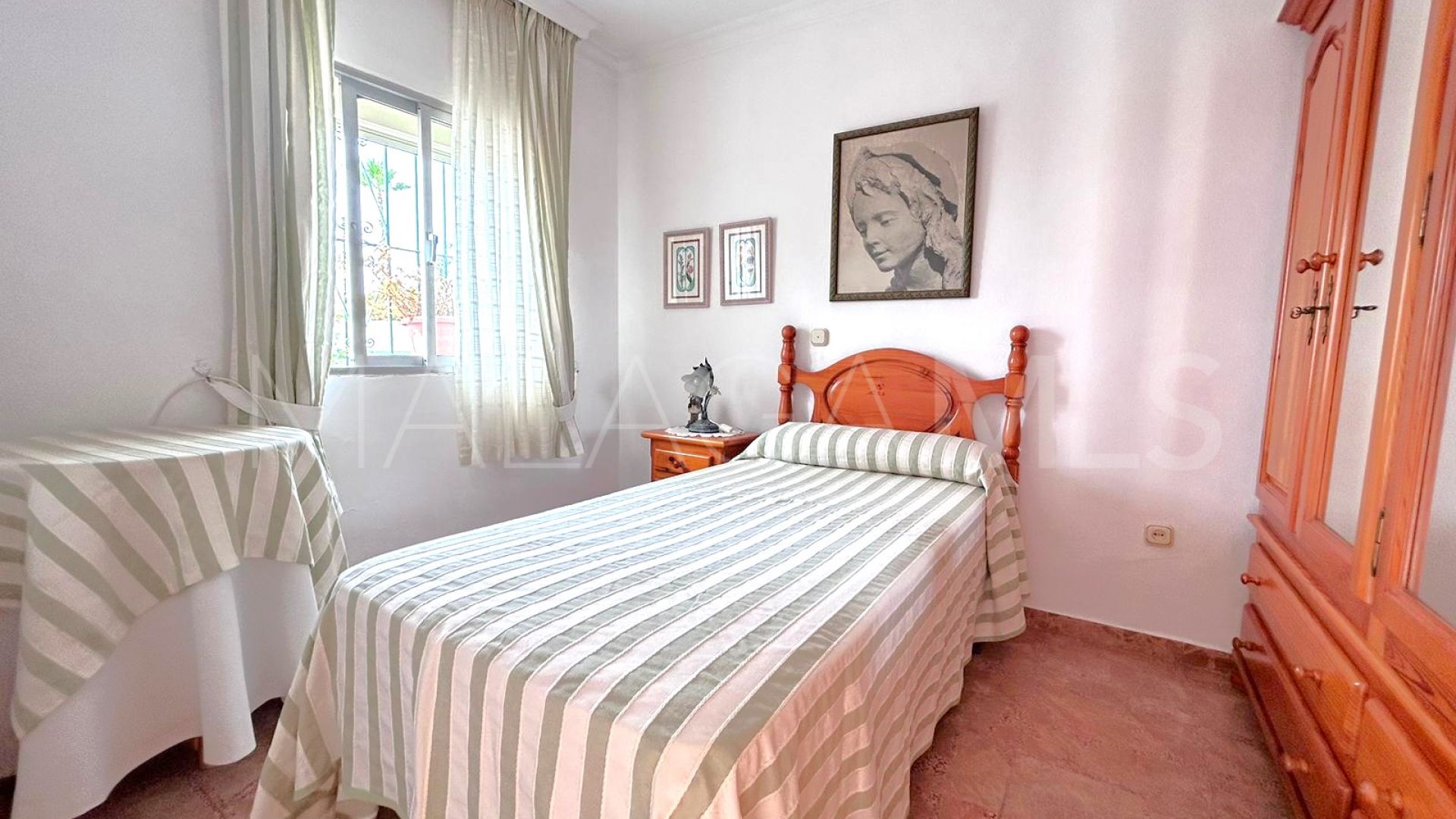 Maison de ville for sale in Estepona Ville