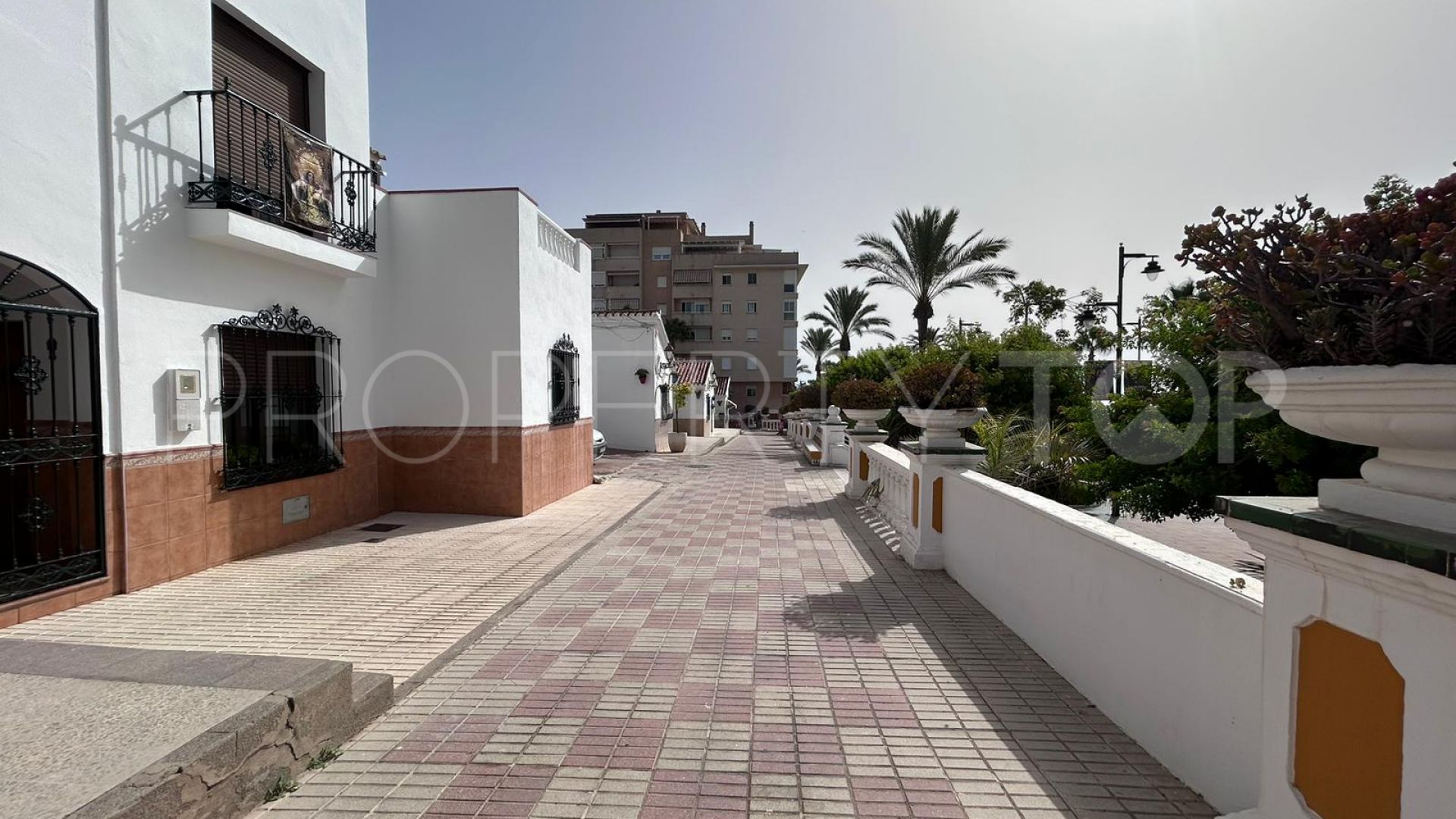 For sale town house in Estepona Town