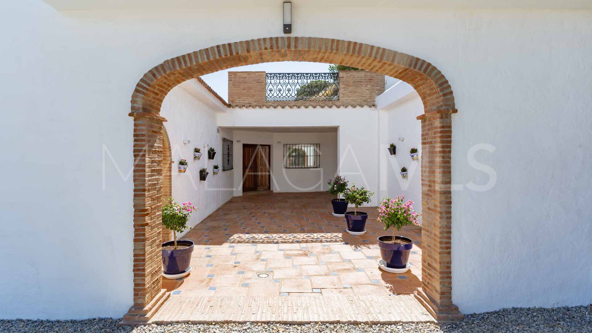 Casa de campo for sale de 5 bedrooms in Los Reales - Sierra Estepona