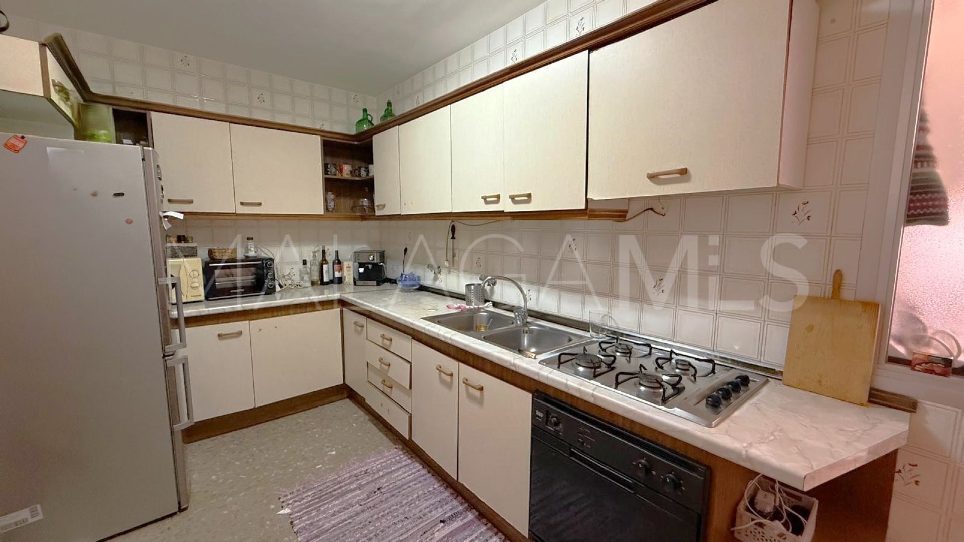 For sale apartment with 3 bedrooms in Estepona Town