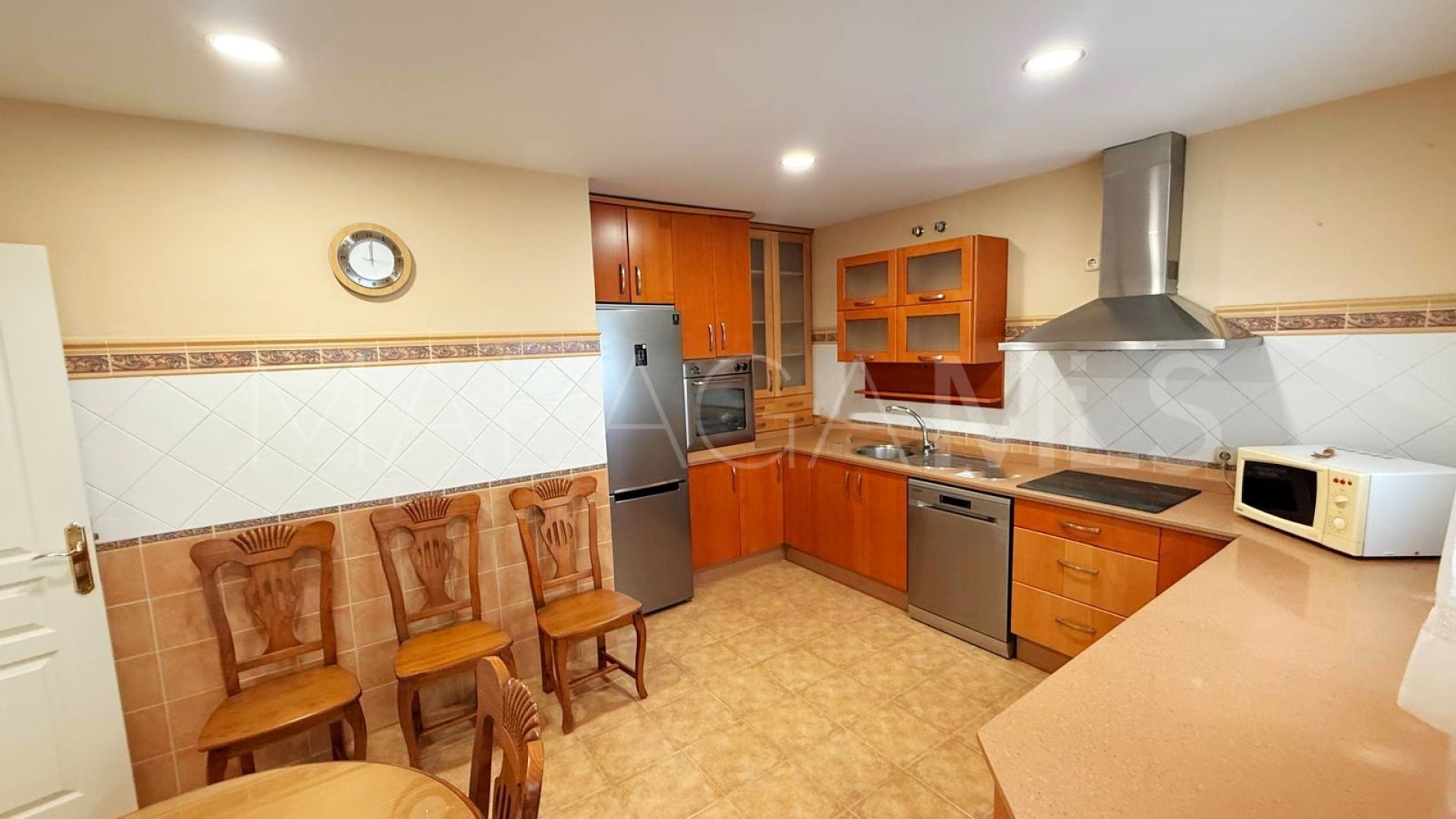 For sale apartment in Estepona Old Town with 3 bedrooms